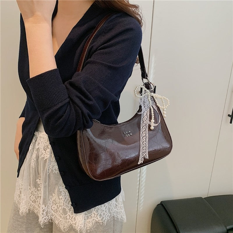 Retro Handbag With Pendant