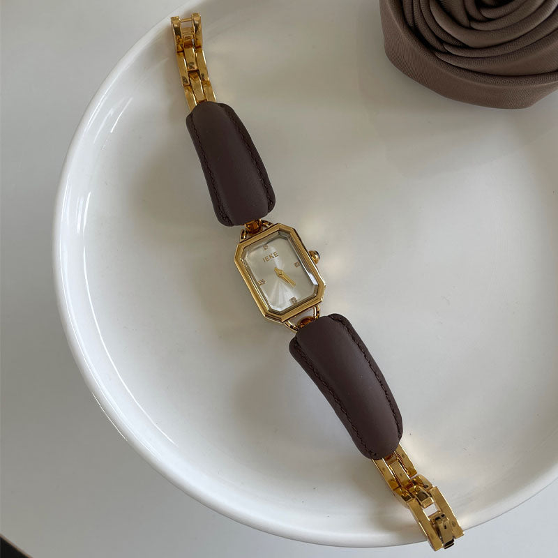 Elegant Square Dial Leather Bracelet Quartz Watch
