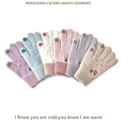 Cute Embroideries Padded Knit Gloves