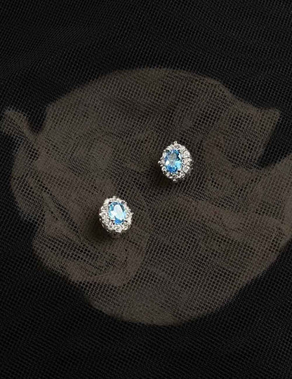 Oval Minimalist Cubic Zirconia Stud Earrings