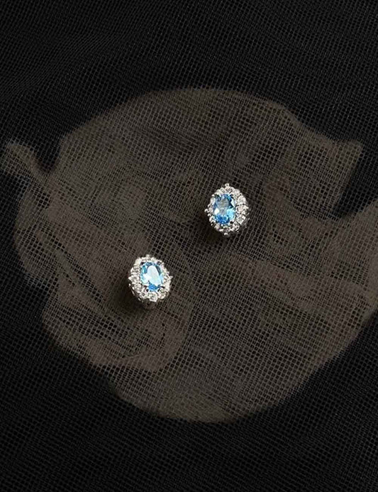 Oval Minimalist Cubic Zirconia Stud Earrings