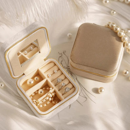 Plushed Simple Solid Color Zipper Jewelry Case