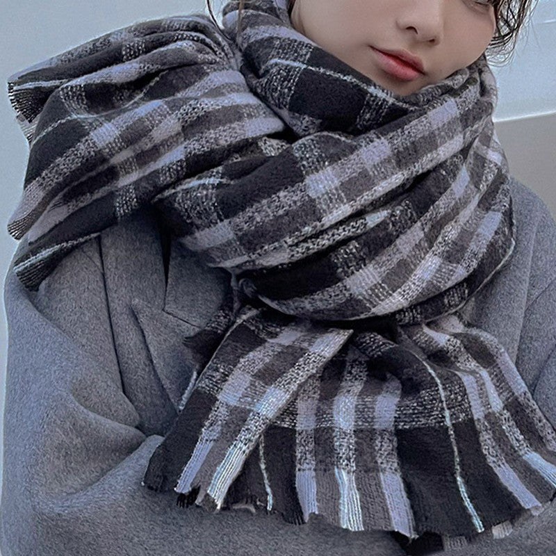 Classic Women's Plaid Scarf