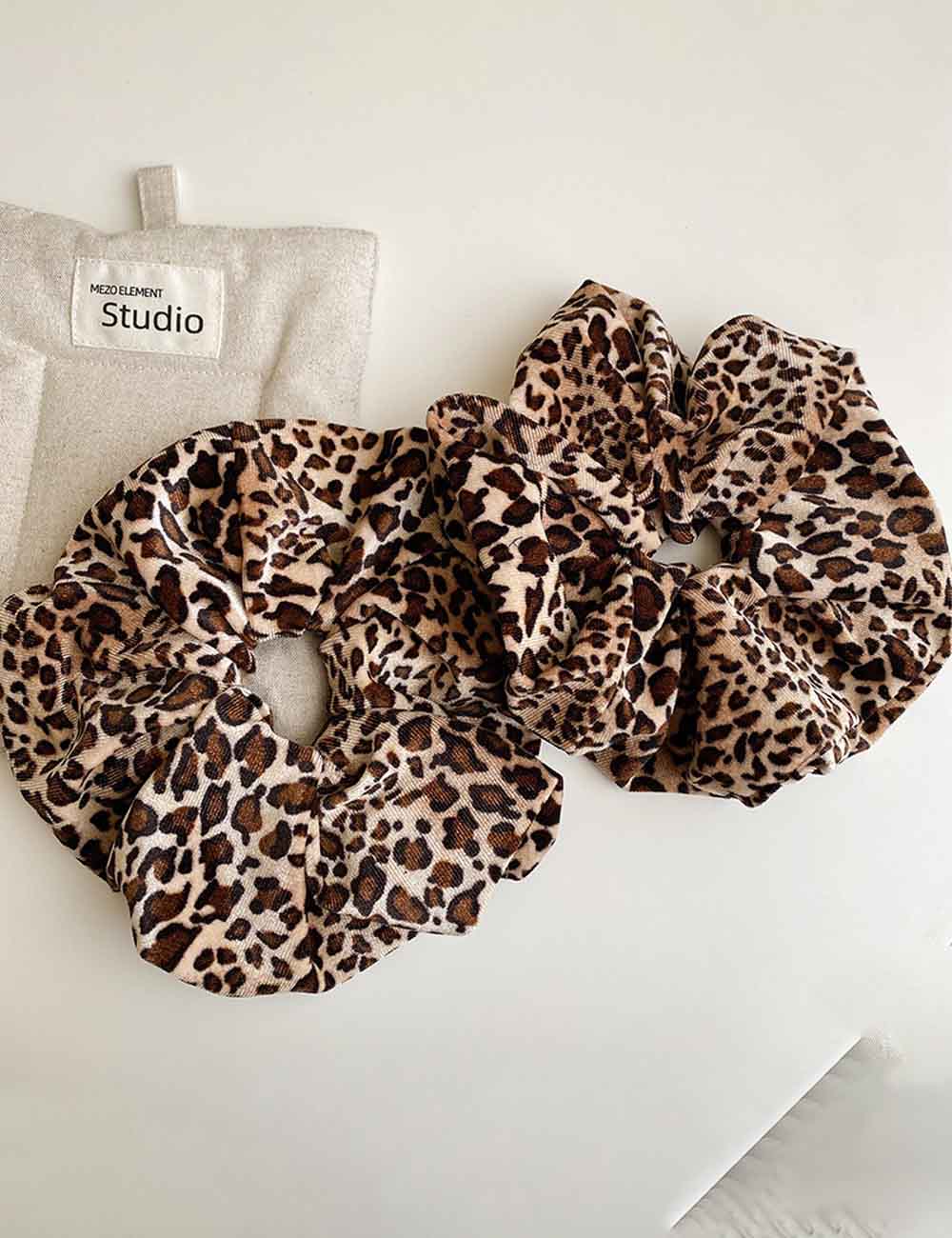Retro Leopard Print Elastic Hair Tie