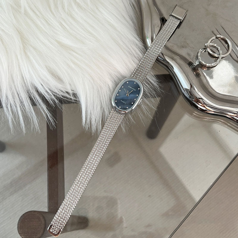 Retro Oval Dial Gold Stainless Steel Watch