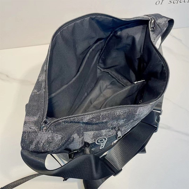 Large Fashion Tote Bag With Pendant