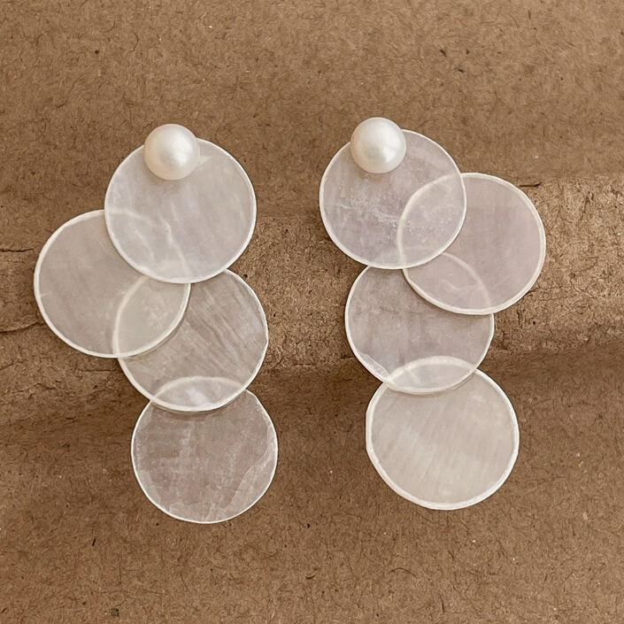 Chic White Round Shell Drop Beach Earrings