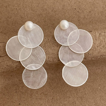 Chic White Round Shell Drop Beach Earrings