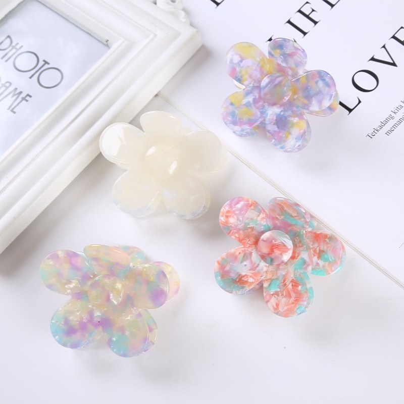 Elegant Floral Accessory Acetate Hair Claw