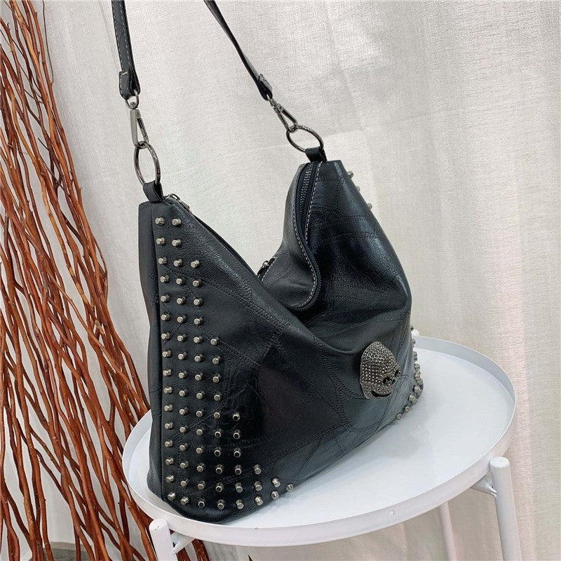 Solid Skull Rivet Shoulder Bag