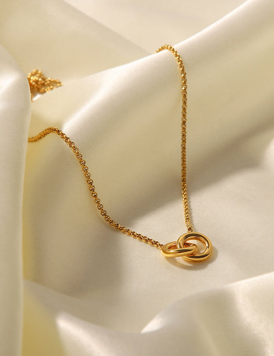 Loop Pendant Simple Elegant Necklace
