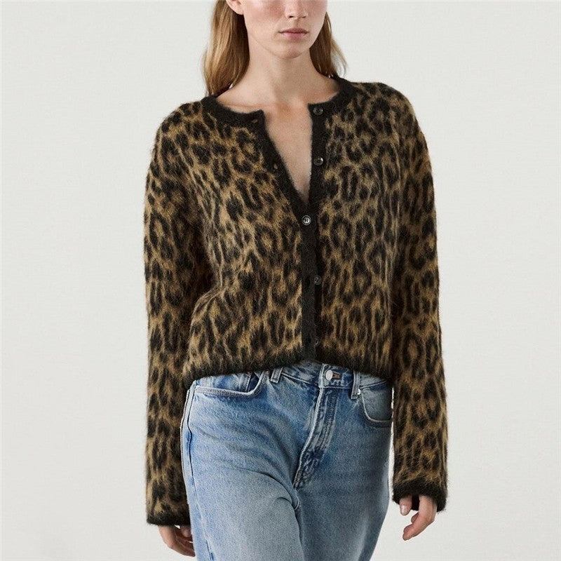 Leopard Print Knit Sweater For Casual And Stylish Comfort