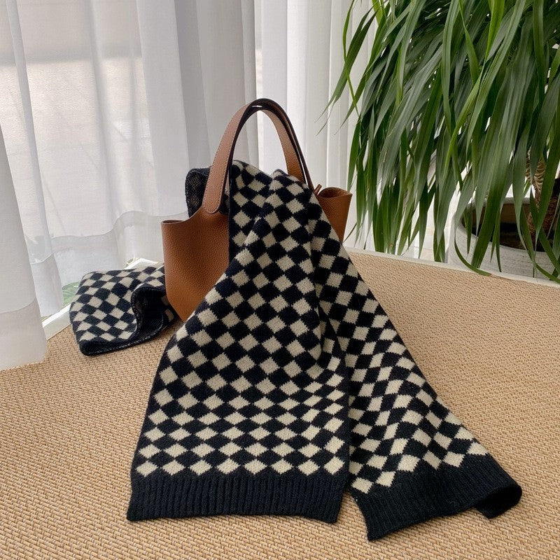 Checkered Knitted Comfy Scarf