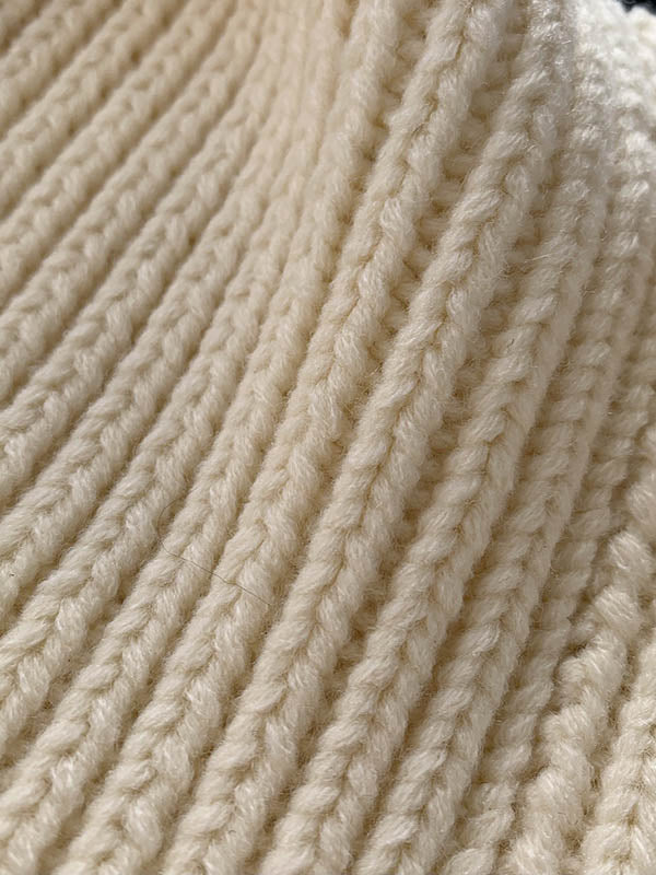 3 Colors Simple High-Neck Asymmetric Knitted Scarf