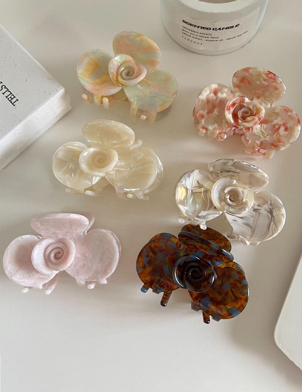 Cute Color Block Camellia Acetate Hair Claw