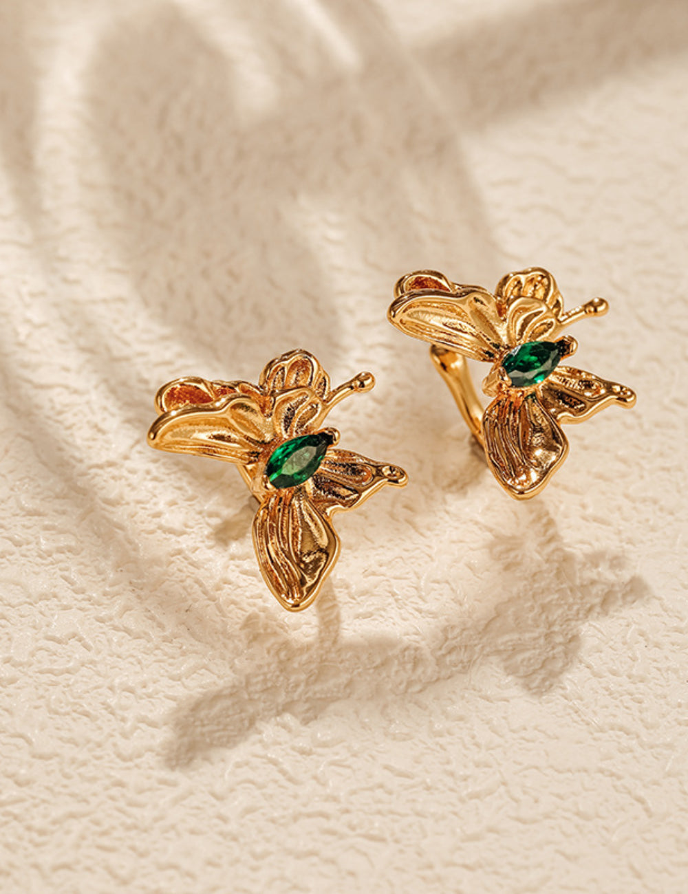 Butterfly Exquisite Retro Emerald Clip Earrings