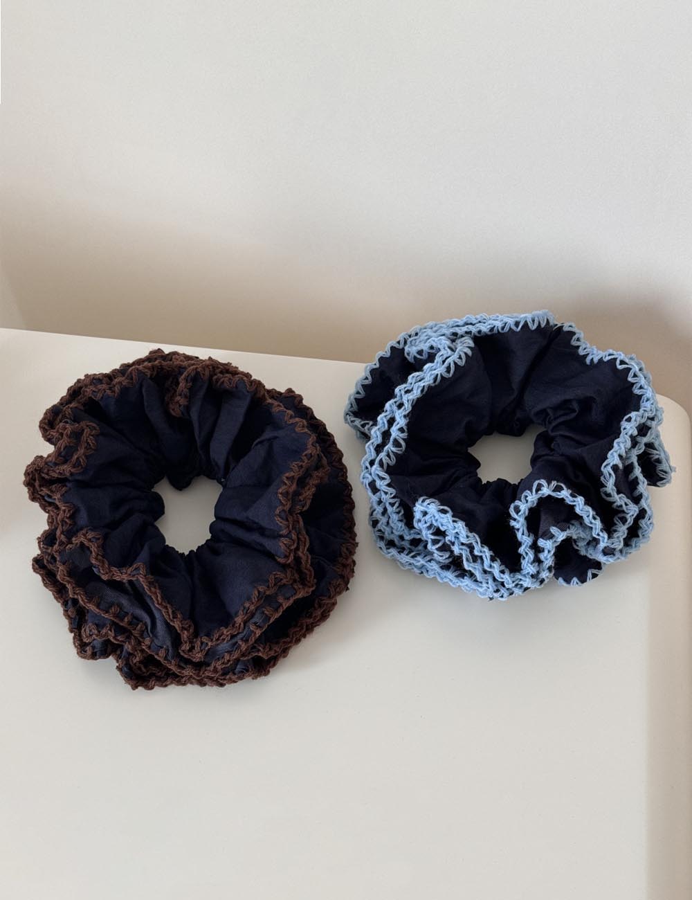 Elegant Yarn Trim Scrunchies Hair Tie