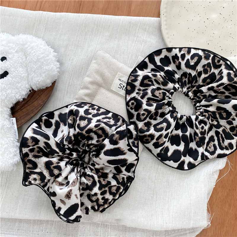 Trendy Double-Layer Leopard Print Scrunchies