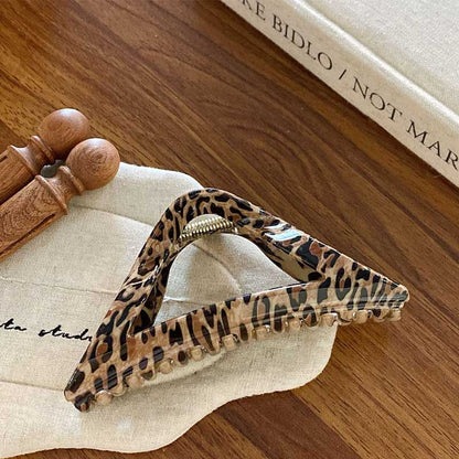 Trendy Leopard Print Geometric Hair Claw