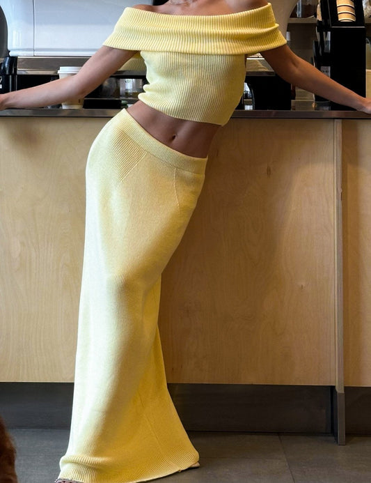 2-Piece Minimalist Off-Shoulder Knitted Sets