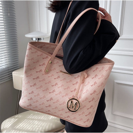 Retro Handbag With Pendant