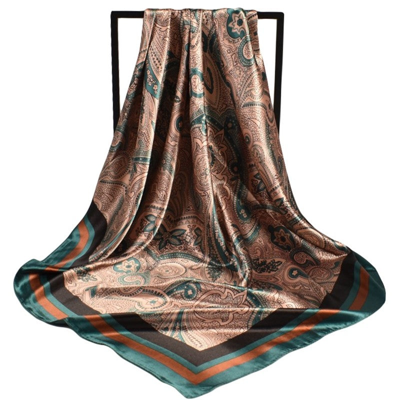 Retro Fashion Geometric Pattern Square Scarf