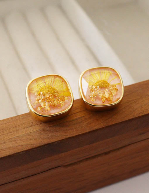 Vintage Floral Geometric Stud Earrings