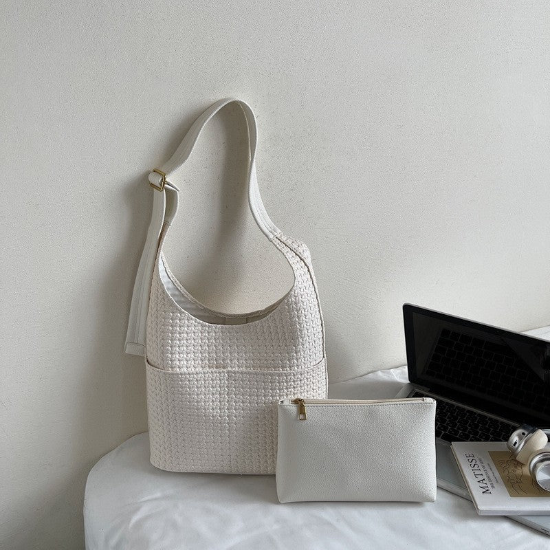 Retro Handbag With Pendant