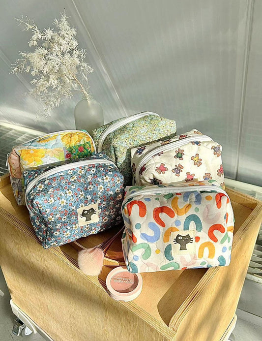 Floral Cartoon Print Portable Cosmetic Bag