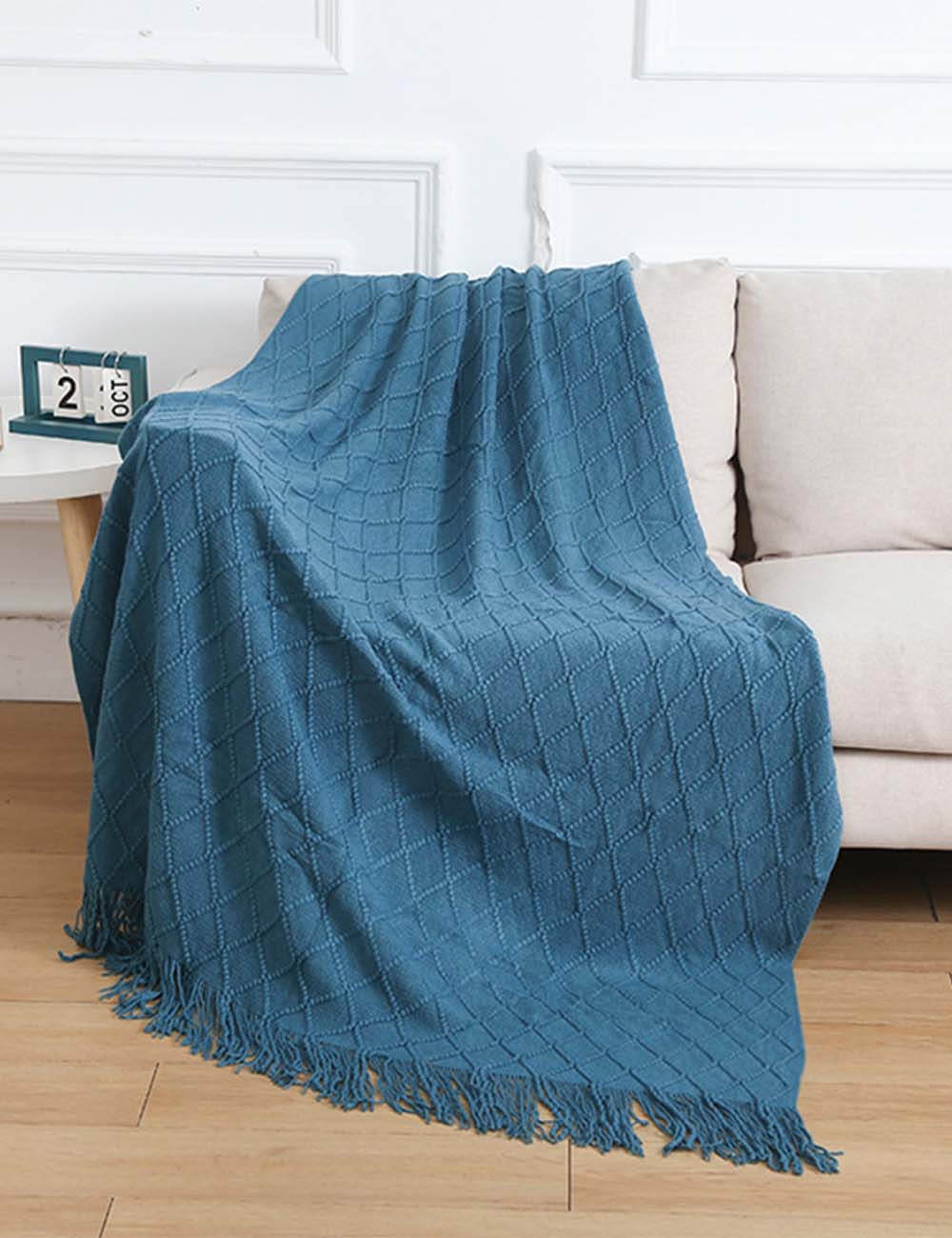 Minimalist Solid Color Diamond Pattern Sofa Blanket