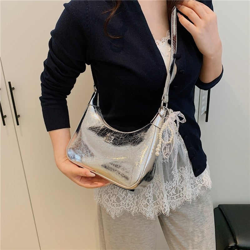 Retro Handbag With Pendant