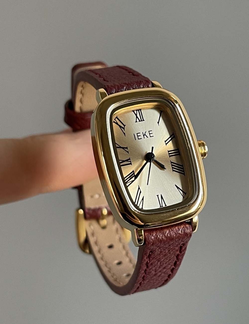 Elegant Roman Dial Small Rectangle Quartz Watch