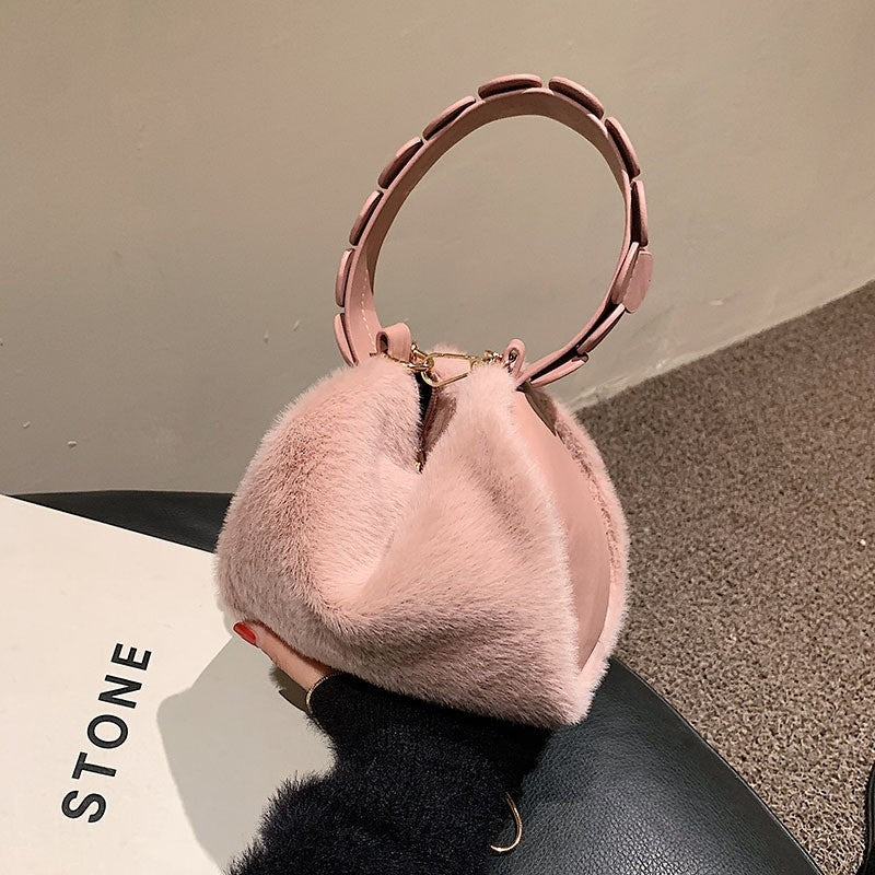 Fashion All-Match Design Plush Handbag