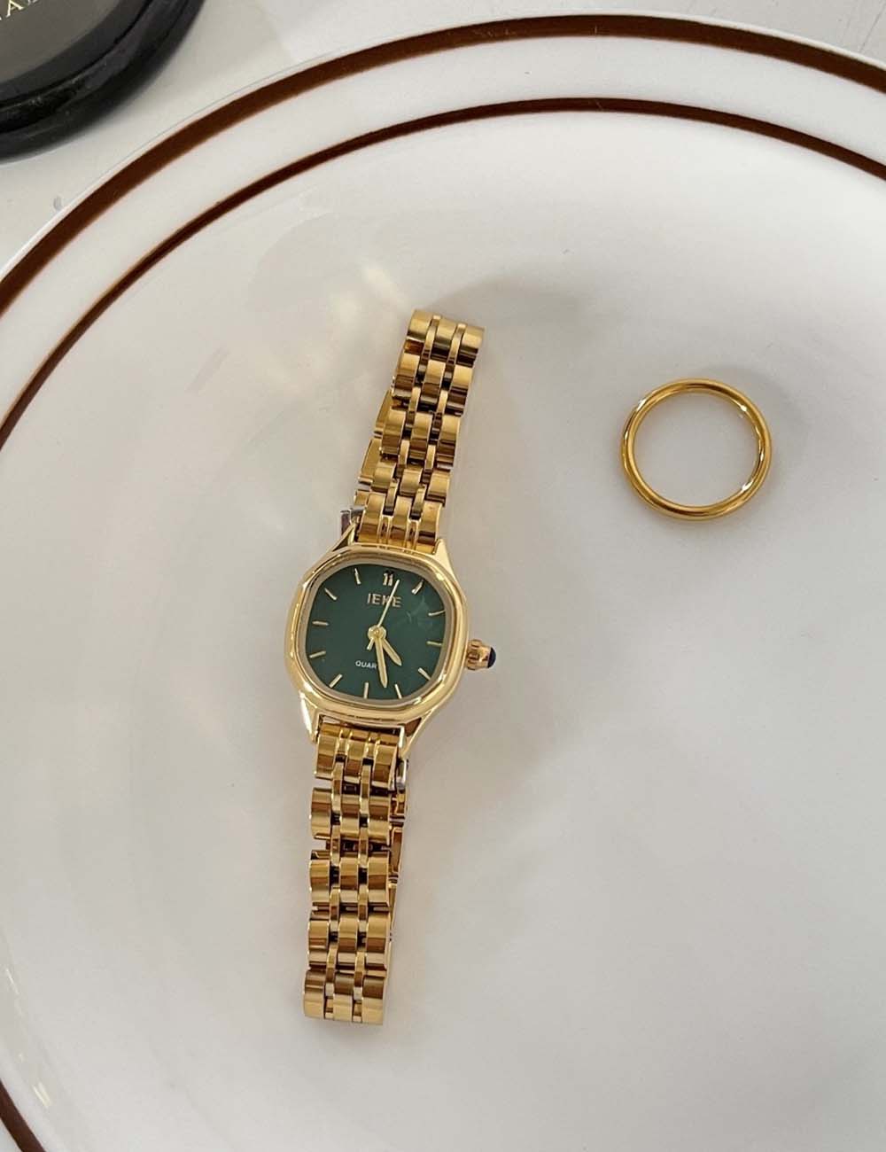 Vintage Square Dail Quartz Wrist Watch