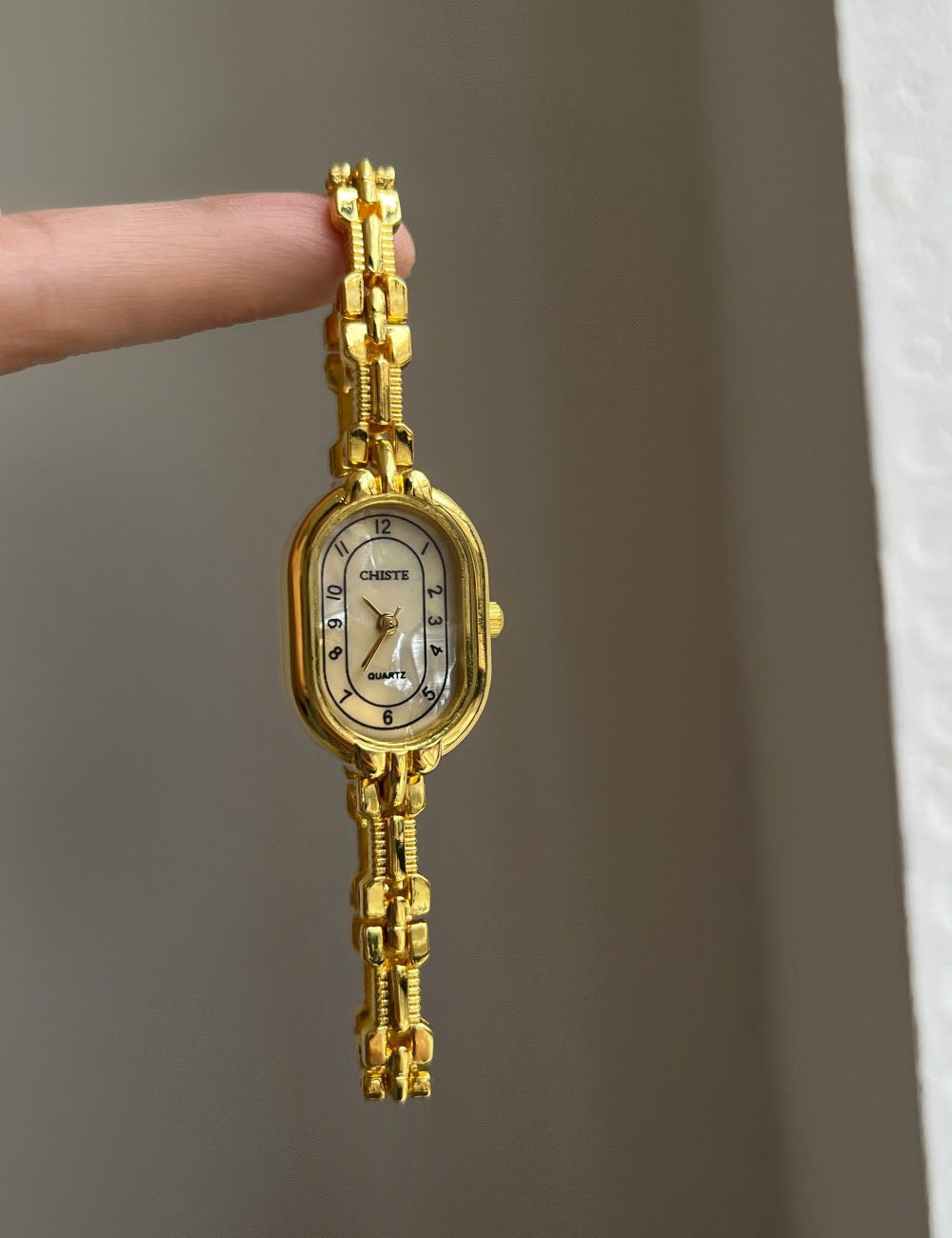 Vintage Gold Oval Bracelet Quartz Watch