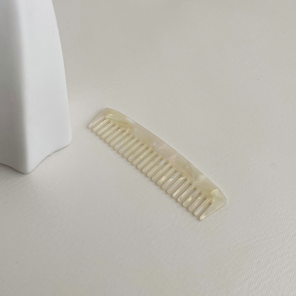 Simple Mini Portable Acrylic Hair Comb