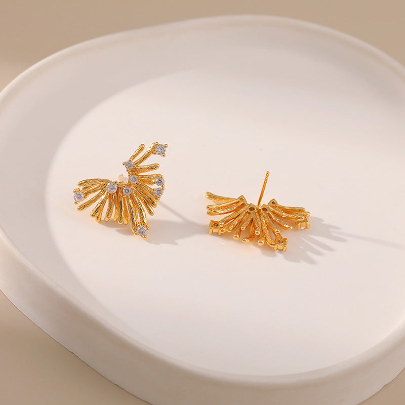 Irregualr Line Zircon Delicate  Stud Earrings