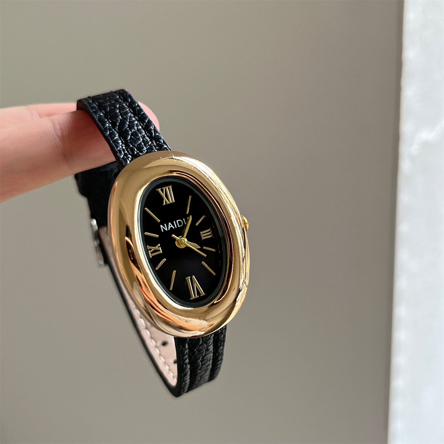 Leather Strap Vintage Oval Watch