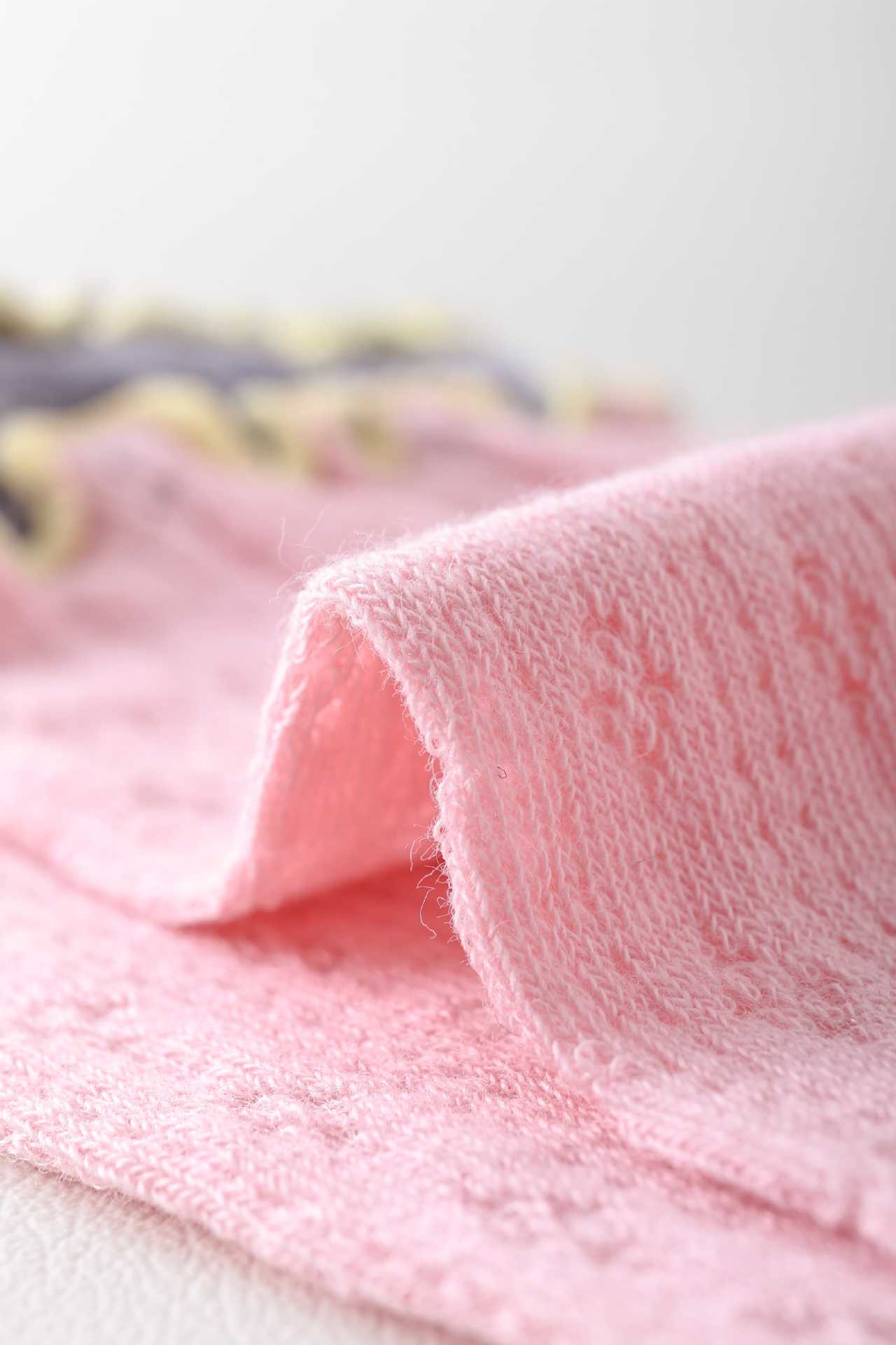 Ruffle Color Block Thin Ribbed Socks