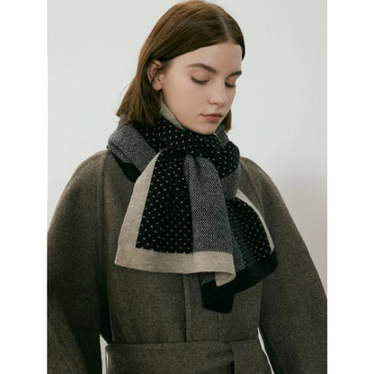 2+ Contrast Color Point Knit Scarves