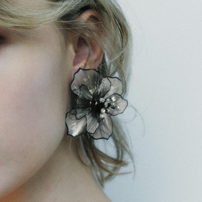 Trendy Geometric Hollow Out Flower Stud Earrings