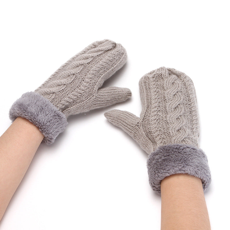 Solid Color Twist Knit Winter Padded Gloves