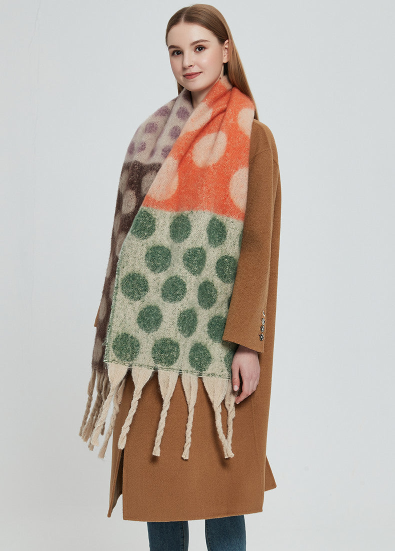 Contrast Color Point Tassel