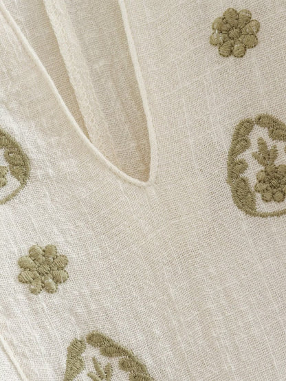 Loose Embroidered V-Neck Long Sleeve Blouse