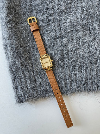 Vintage Leather Strap Gold Tone Quartz Watch