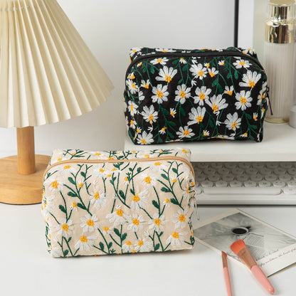 Daisy Embroidered Portable Storage Bag