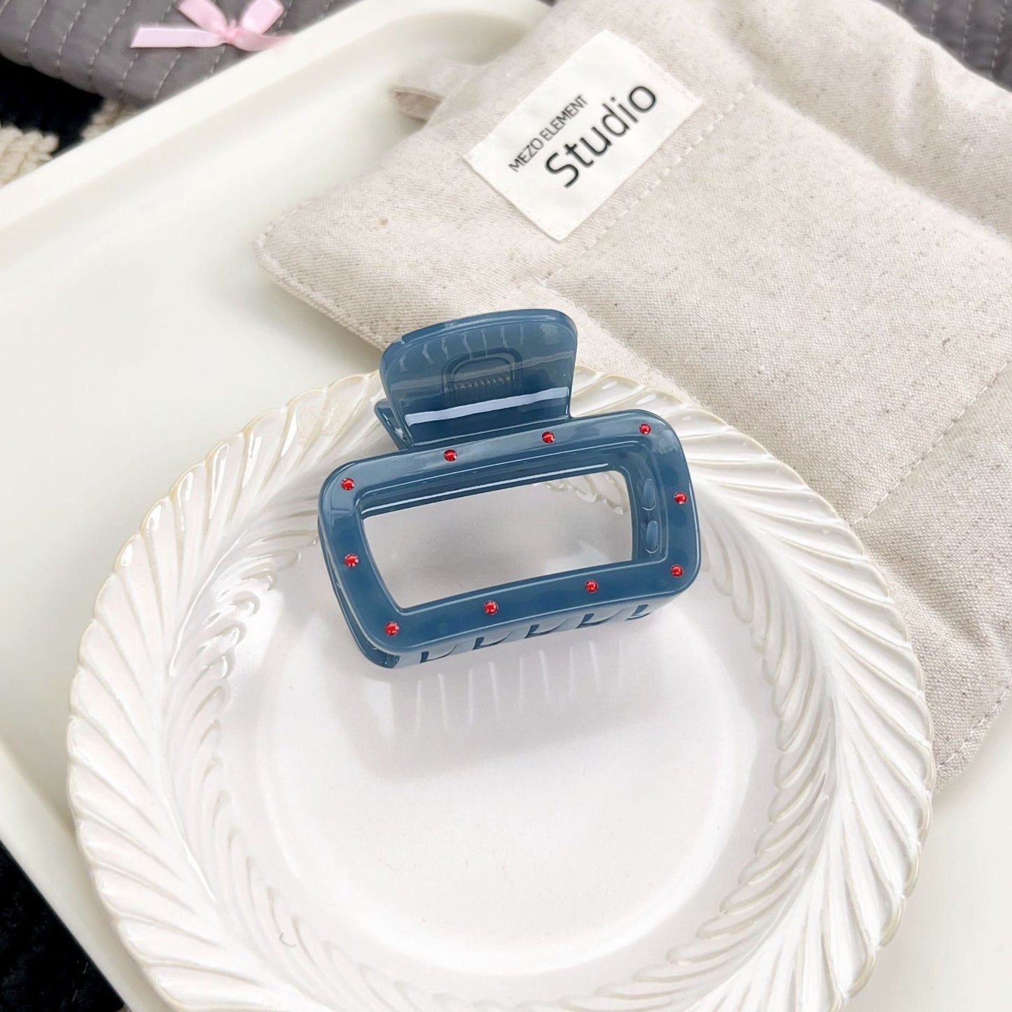 Blue Polka Dot Pattern Vintage Hair Claw