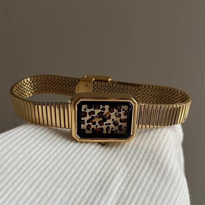 Retro Leopard Print Dial Quartz Wrist Watch