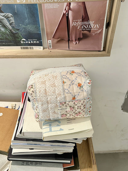 Floral Print Plaid Portable Cosmetic Bag