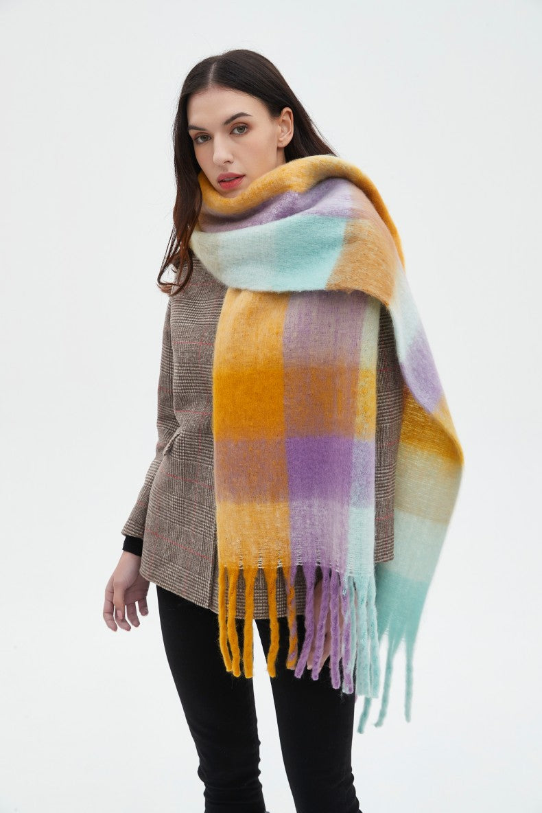 Contrast Color Plaid Tassel Scarves